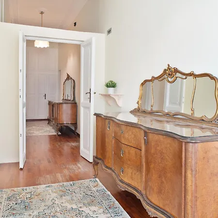 Vaticano - 3 Bagni - 11 Posti - 200mq - 7 Letti - Wifi Apartment *