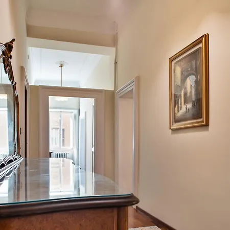 Vaticano - 3 Bagni - 11 Posti - 200mq - 7 Letti - Wifi Apartment *