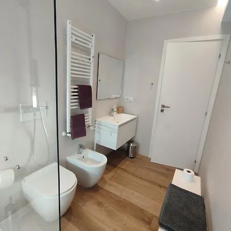 L' Interno 22