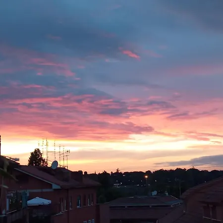 Apartment Rooftop Appia Antica,silenzioso Riservato Two Bedrooms Two Bathrooms