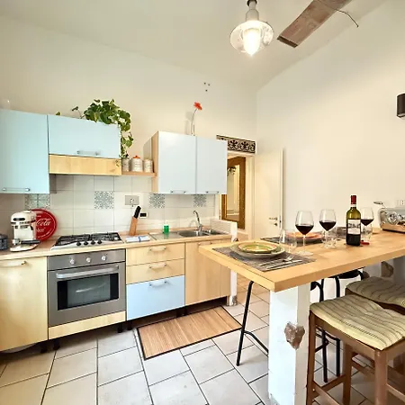 Apartment San Lorenzo , Near Termini Station D Rome