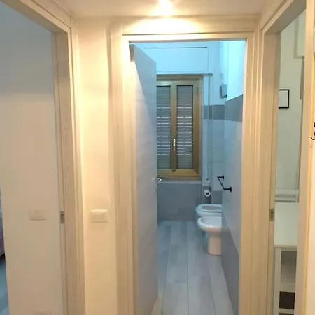 Apartmán Monolocale Tiburtina Luminoso, Centrale, Silenzioso E Con Parcheggio Antistante
