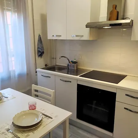 Apartmán Monolocale Tiburtina Luminoso, Centrale, Silenzioso E Con Parcheggio Antistante