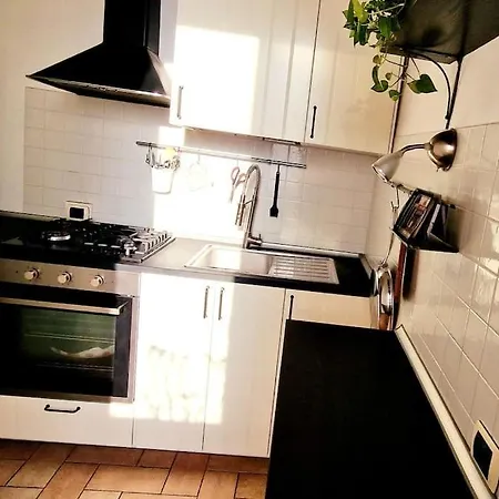 Piramide Metro B Apartment Rome
