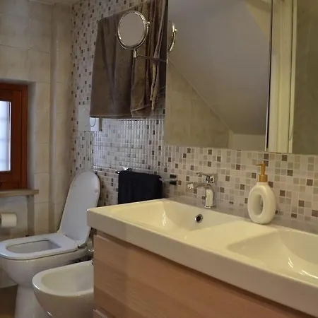 Casanova Property At Trullo-rome Apartment