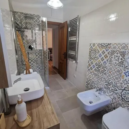La Regina Tiberina Apartment