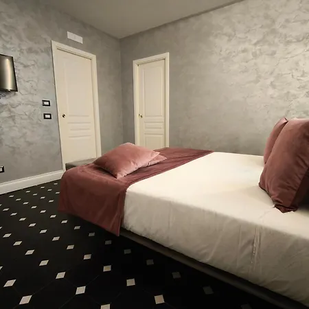Profumo Maison Colosseo Pensjonat 3*