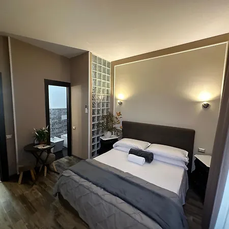 Candia 4* Rome