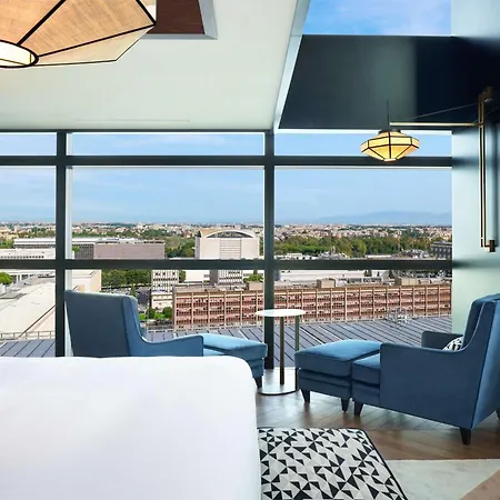 Hilton Eur La 호텔 4*
