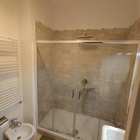 Rooftop Appia Antica,silenzioso Riservato Two Bedrooms Two Bathrooms Apartment Rome