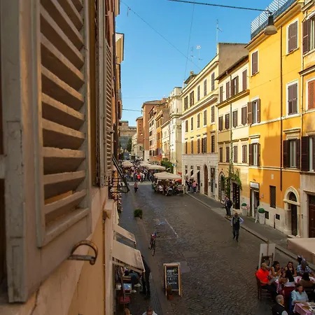 Borgo Pio 64 - Vatican Apartment