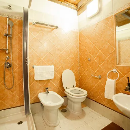 Borgo Pio 64 - Vatican Apartment