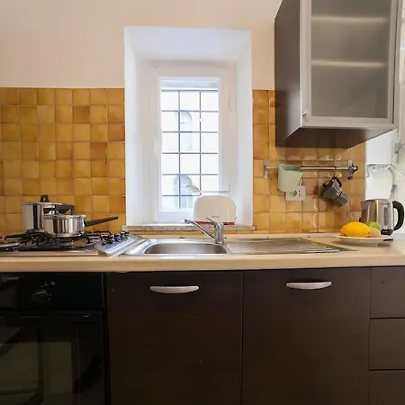 Apartment Monti 3 Bedroom Colisseum *
