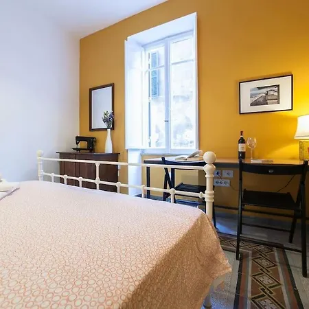 Apartment Monti 3 Bedroom Colisseum Rome