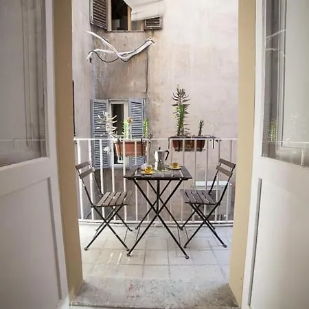 Apartment Monti 3 Bedroom Colisseum *