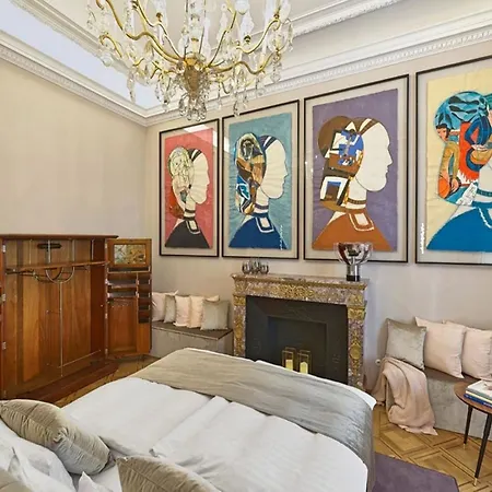 Vicino Alla Metropolitana Apartment