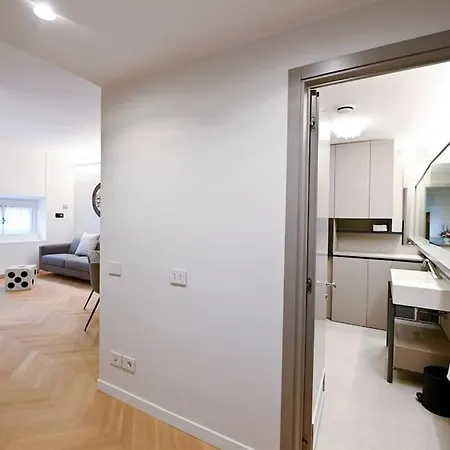 Dolce Apartment Rome