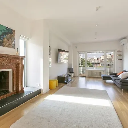Luxe Vatican Penthouse Apartment Rome