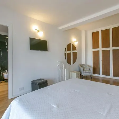 Luxe Vatican Penthouse Apartment Rome