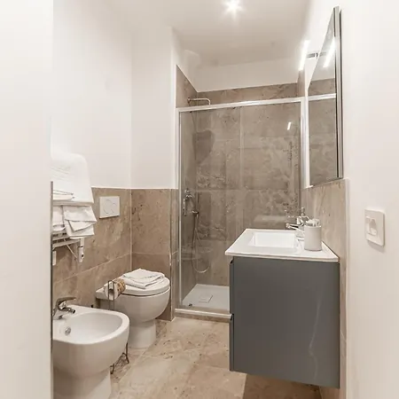 Casa Martini - Vatican And Metro Ottaviano Apartment *