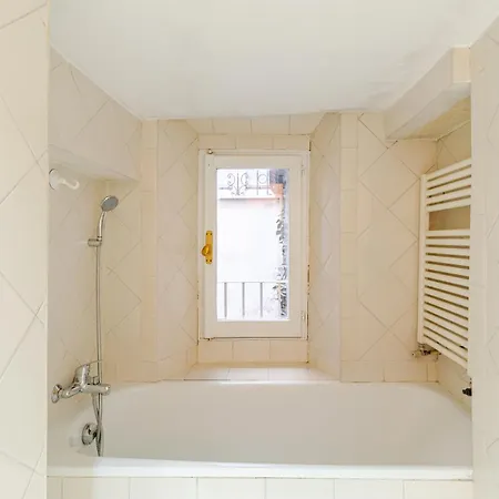 Casa Storica 4bdr Con Terrazza A Campo De Fiori Apartment