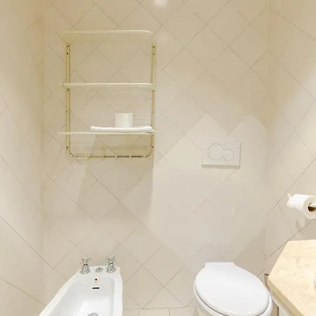 Apartment Casa Storica 4bdr Con Terrazza A Campo De Fiori Rome