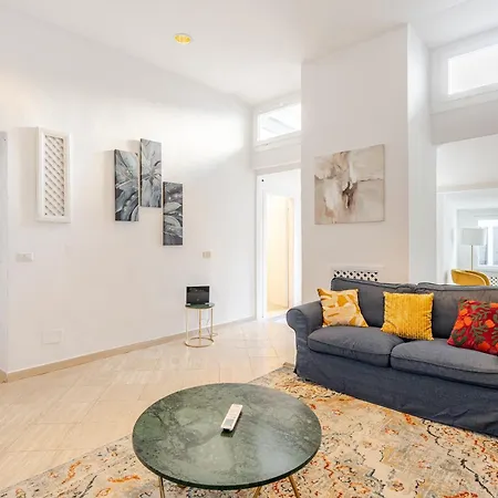 Casa Storica 4bdr Con Terrazza A Campo De Fiori