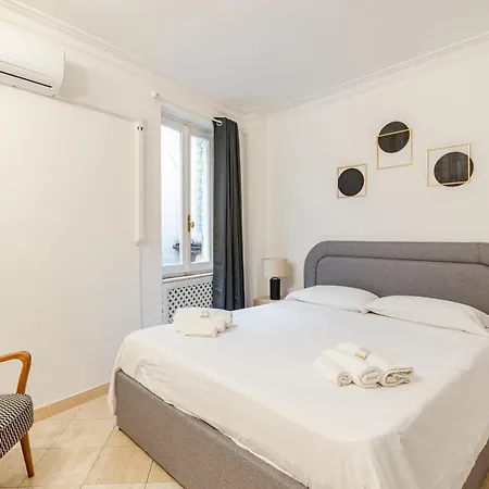 Casa Storica 4bdr Con Terrazza A Campo De Fiori Rome