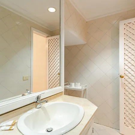 Casa Storica 4bdr Con Terrazza A Campo De Fiori Apartment