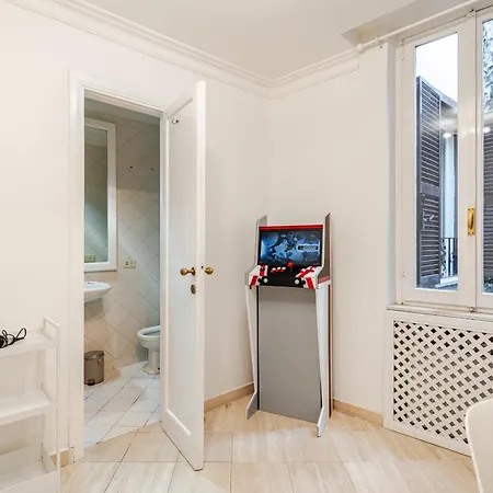 Casa Storica 4bdr Con Terrazza A Campo De Fiori Apartment *