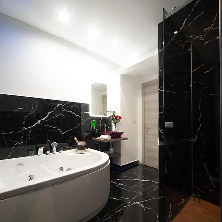Farnese Jacuzzi Daire