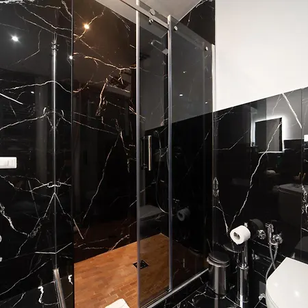 Farnese Jacuzzi Daire *