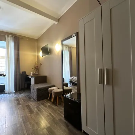 Candia Bed & Breakfast 4*