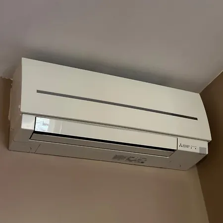 Candia לינה וארוחת בוקר 4*