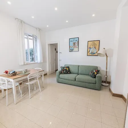 Apartment Agrippina House: Mura Vaticane *