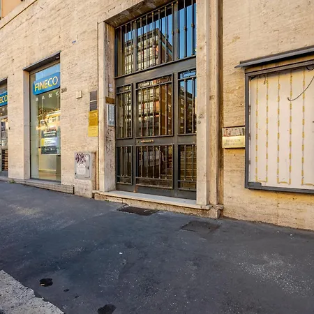Apartment La Dolce - Stone's Throw From The Center Rome