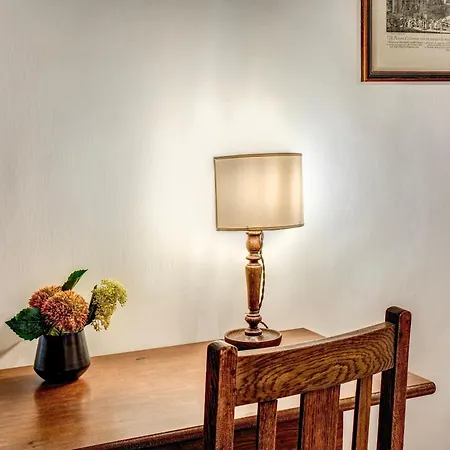 Charlotte Luxury Coronari Apartment Rome