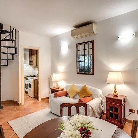 Charlotte Luxury Coronari Apartment