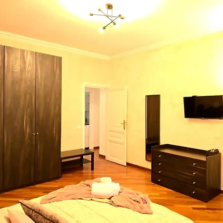 Apartment Domus Centro *