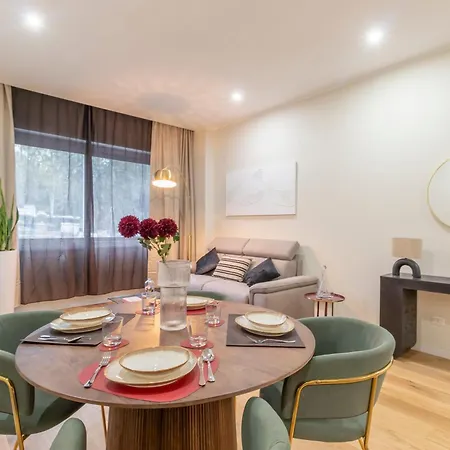 Borghese Apartment *