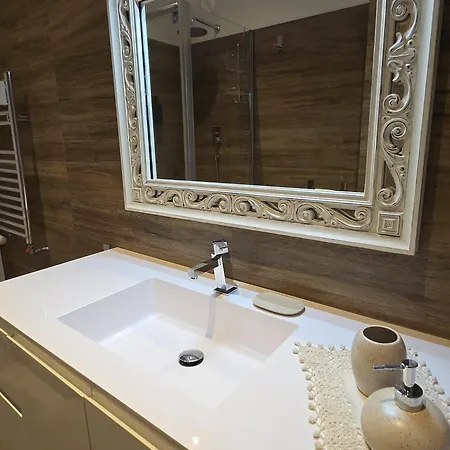 Rhome - Luxury Sharing *