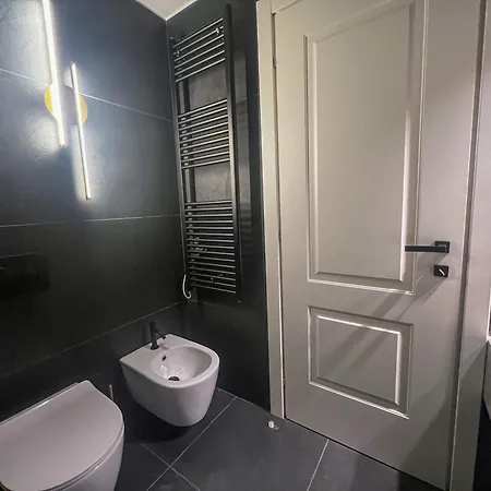 Vatican Boutique - 2 Bedroom - Trilocale Apartment *