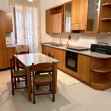 Apartment Giordano's House-anagnina Rome