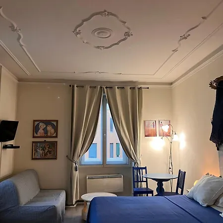 Dolcevirginia 3* Rome