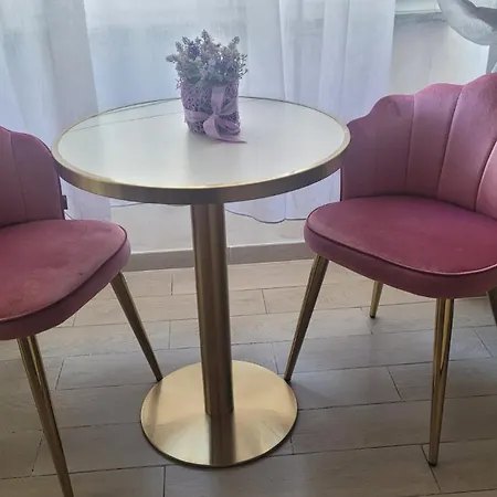 Romantic Dreams Couette-café