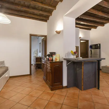 Apartment Happy Trastevere In *