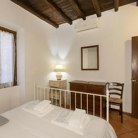 Apartment Happy Trastevere In Rome