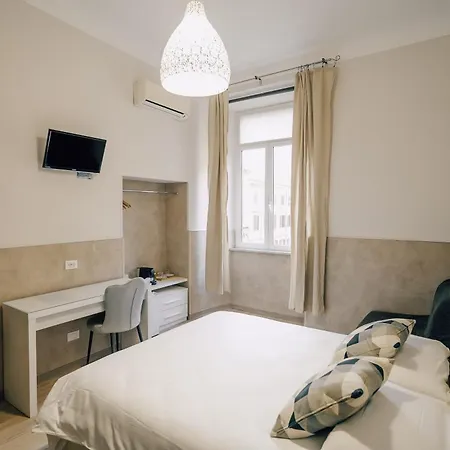 Mirabilia House * Rome