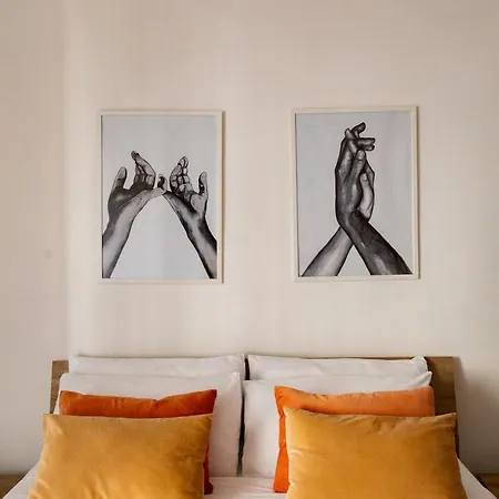 Angelina's Cozy Apartment