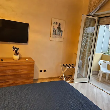 Mary House Roma